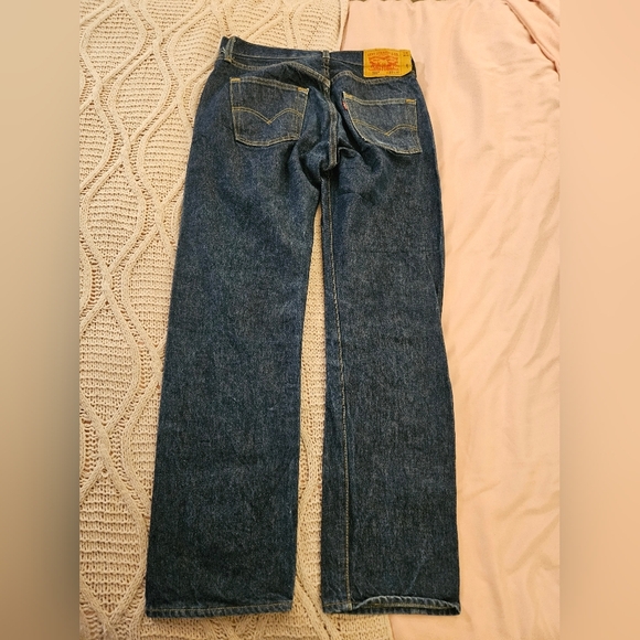 Levi's 501 Original fit Straight leg Men's Size 33 x 32 Red Tab Blue Jeans. - Picture 6 of 6
